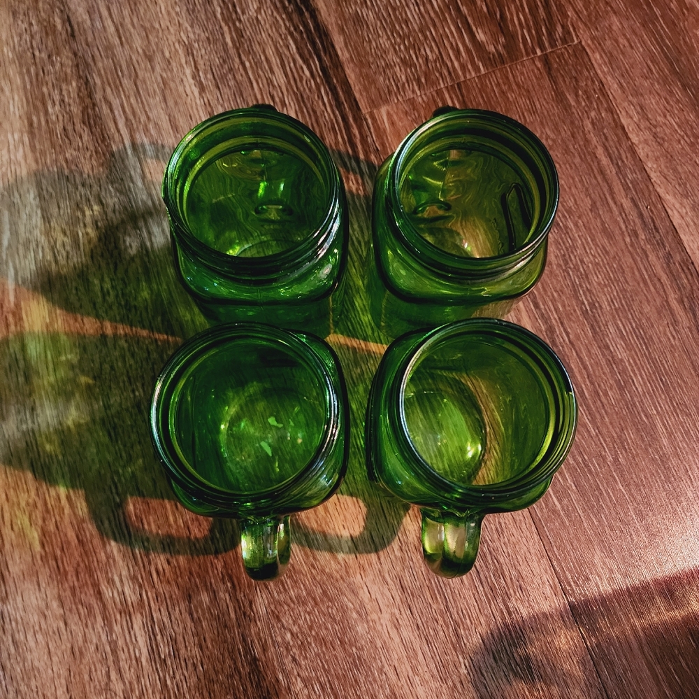 🟡 2 For $25 🟡 Stained Green Glass Mason Jar Cups